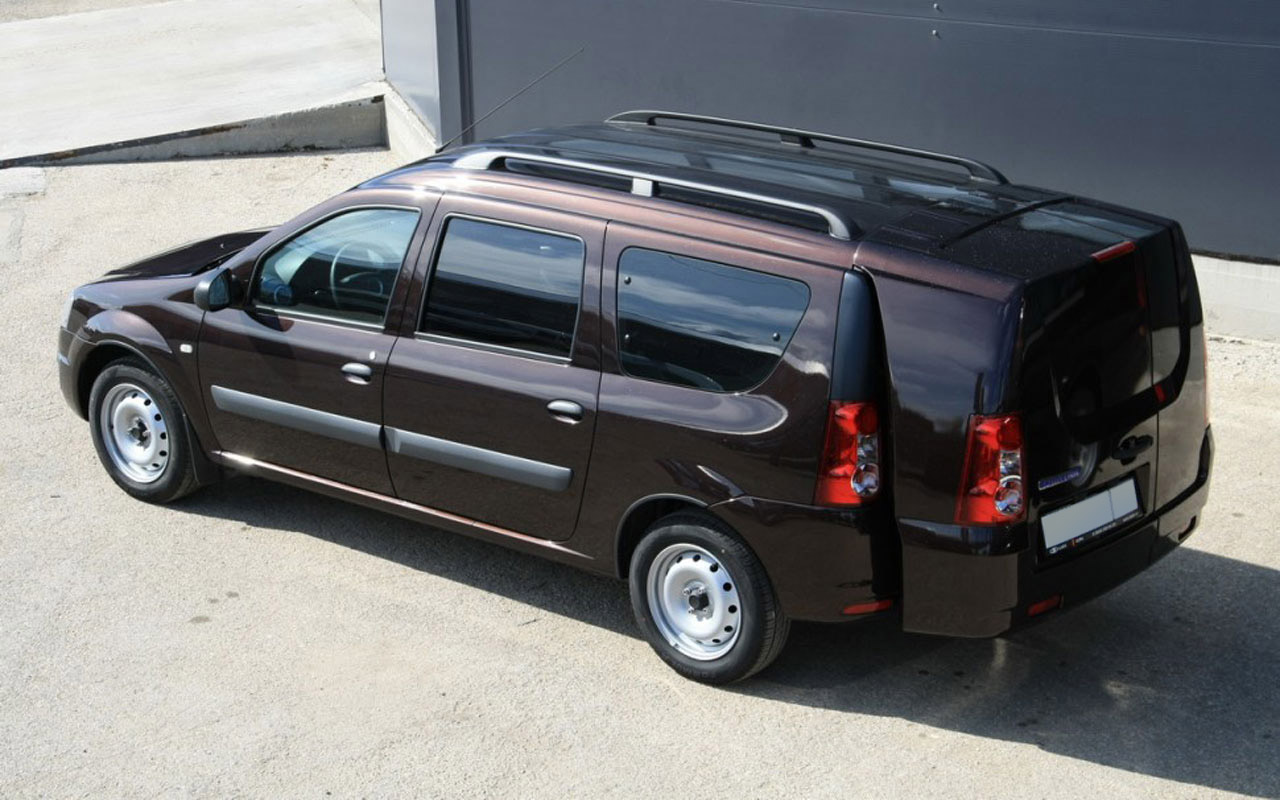 Lada Largus, автомобиль, багажник, двойное багажное отделение