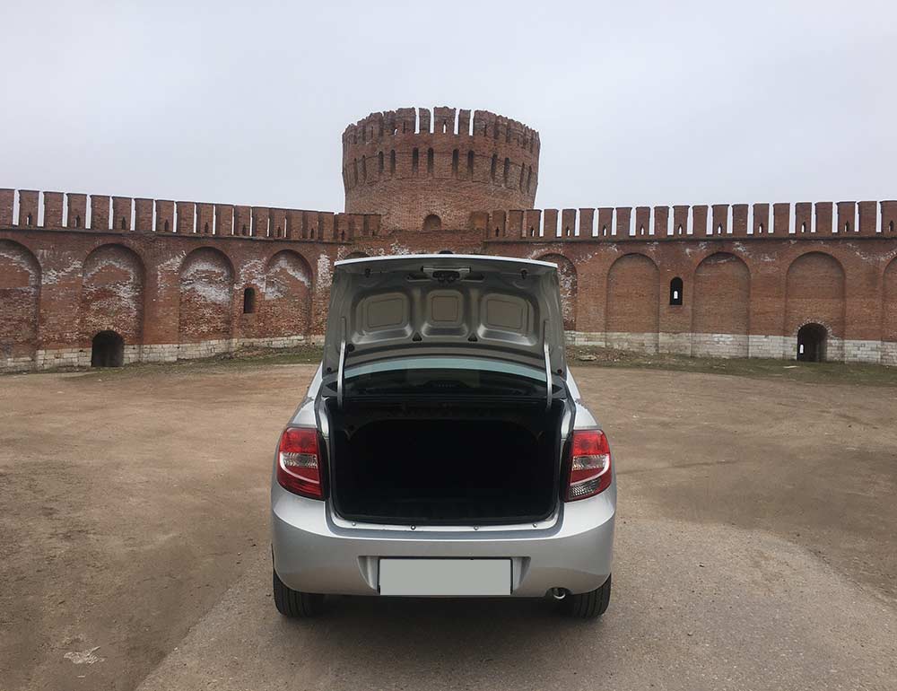 Аренда машины Смоленск без водителя - Лада Гранта